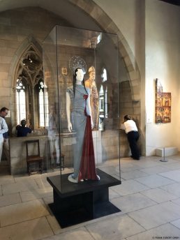 The Met Cloisters - New York - Heavenly Bodies Fashion and the Catholic