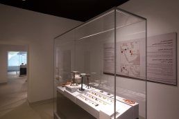 Dubai glass museum display cases