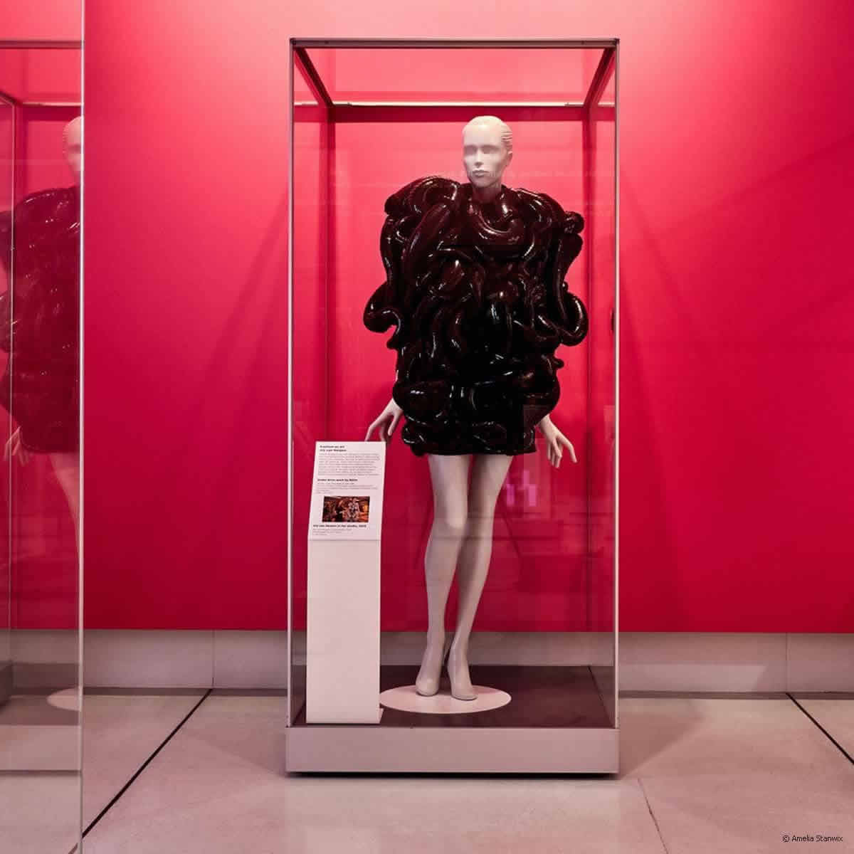 Balenciaga Architypes Magazine （非売品） BALENCIAGA - 限定品 Balenciaga Architypes Magazine 雑誌の