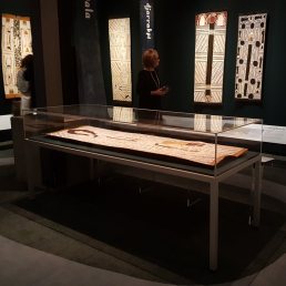 high-quality museum display cases Sydney